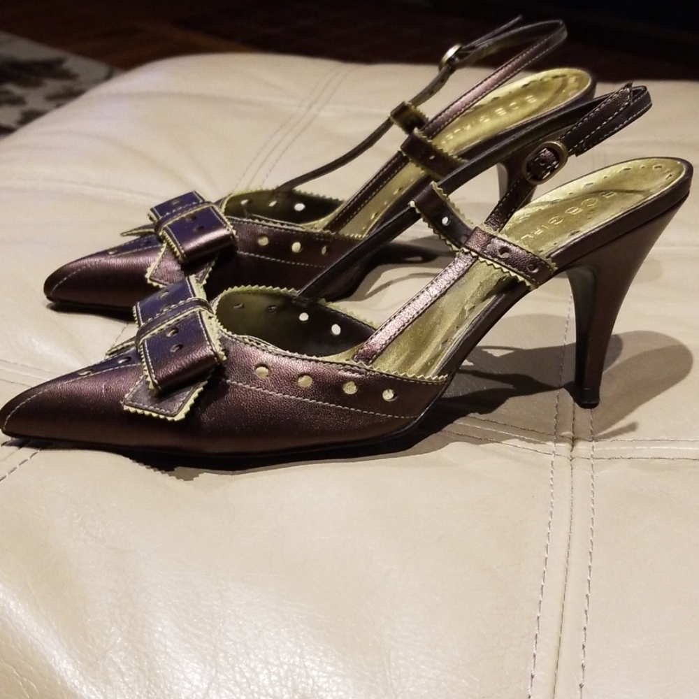 BCBGgirls metallic brown and green slingback pump
